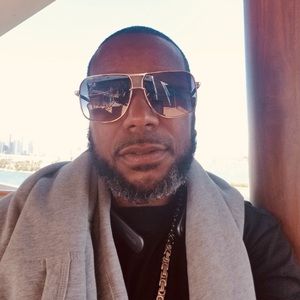 Meet your Posher, Fredrick